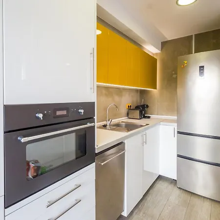 Appartement Ginjoler 63 *